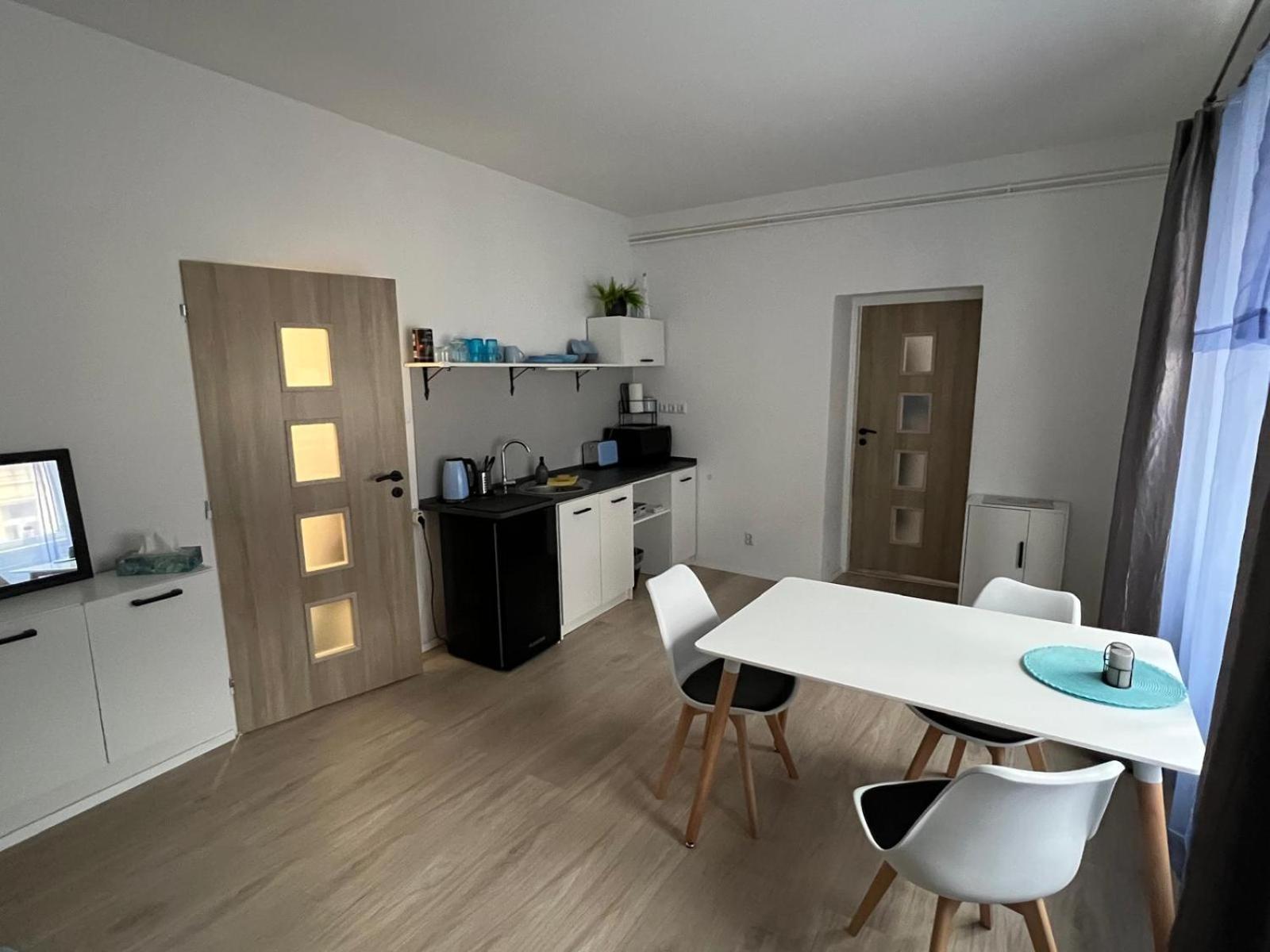 Apartman Centro Česká Lípa Buitenkant foto